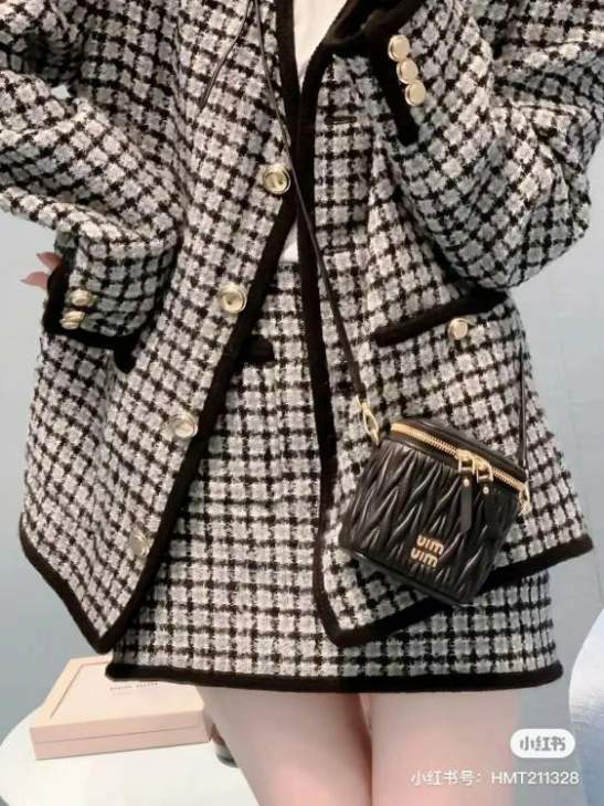 Picture of Miu Miu Handbags _SKUfw184960589fw